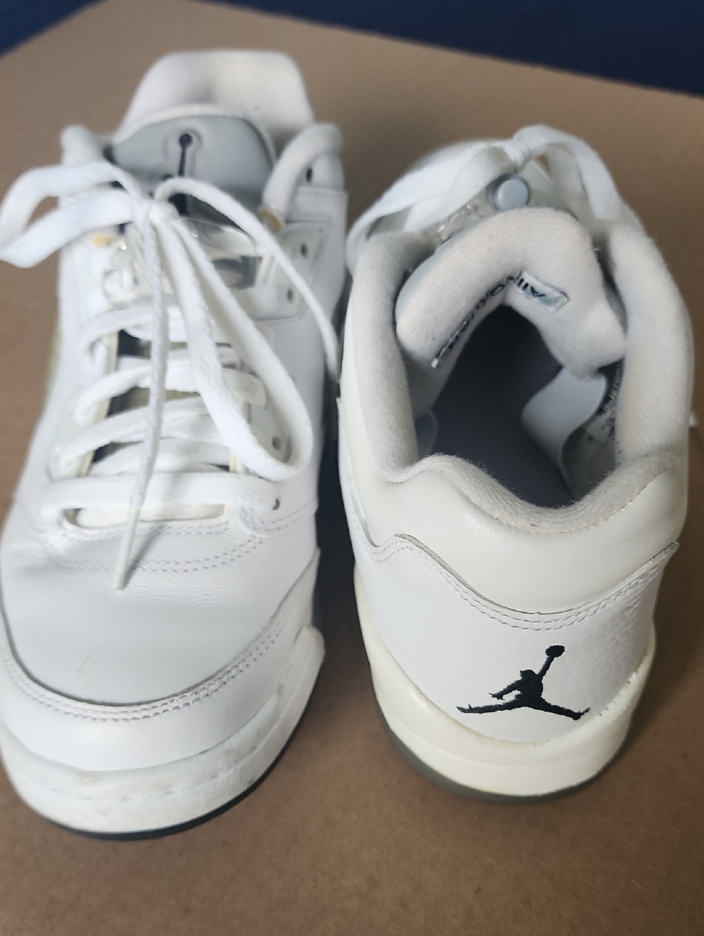 Air Jordan 5 retro low GG white/Black-Wolf grey, Size 7Y (Fits Women size 8.5)